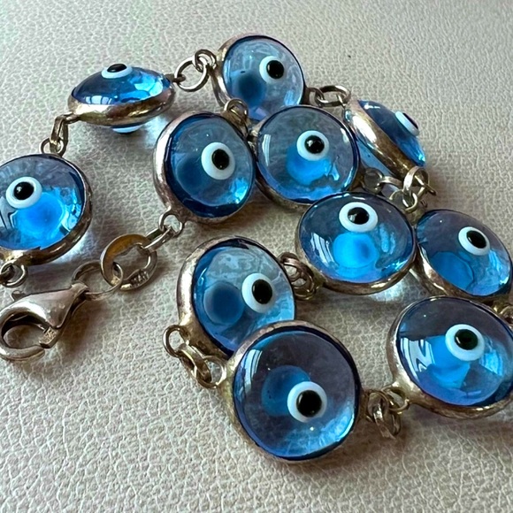 VINTAGE STERLING SILVER BLUE EVIL EYE PROTECTION BRACELET SOLID MADE BEAUTIFUL - Picture 14 of 16